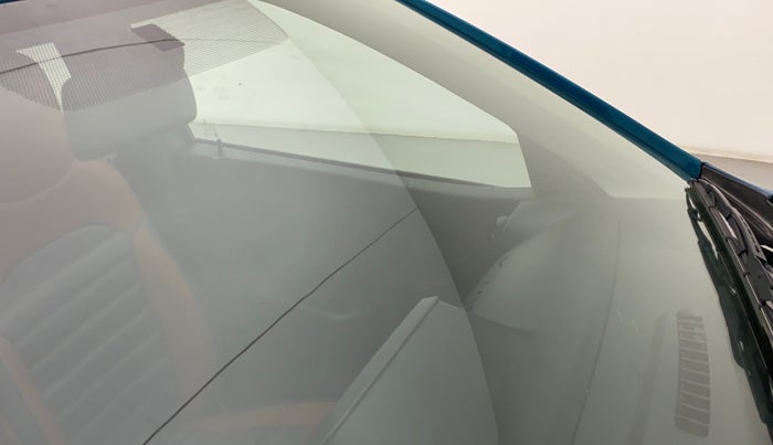 2021 Renault Kwid RXL, Petrol, Manual, 14,515 km, Front windshield - Minor spot on windshield