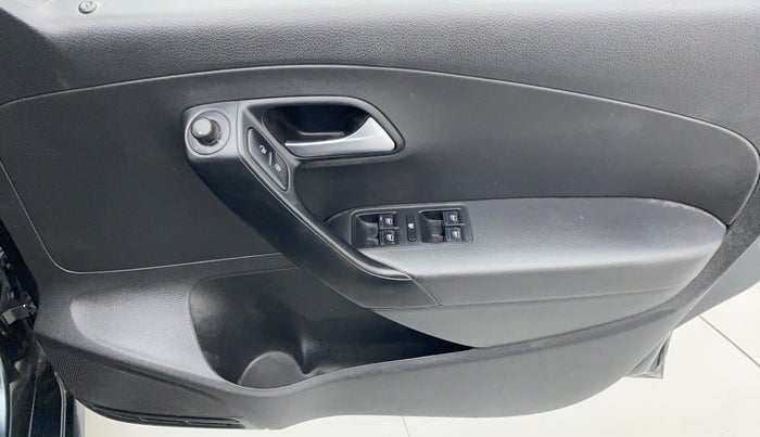 2018 Volkswagen Polo COMFORTLINE 1.2L PETROL, Petrol, Manual, 92,338 km, Driver Side Door Panels Control