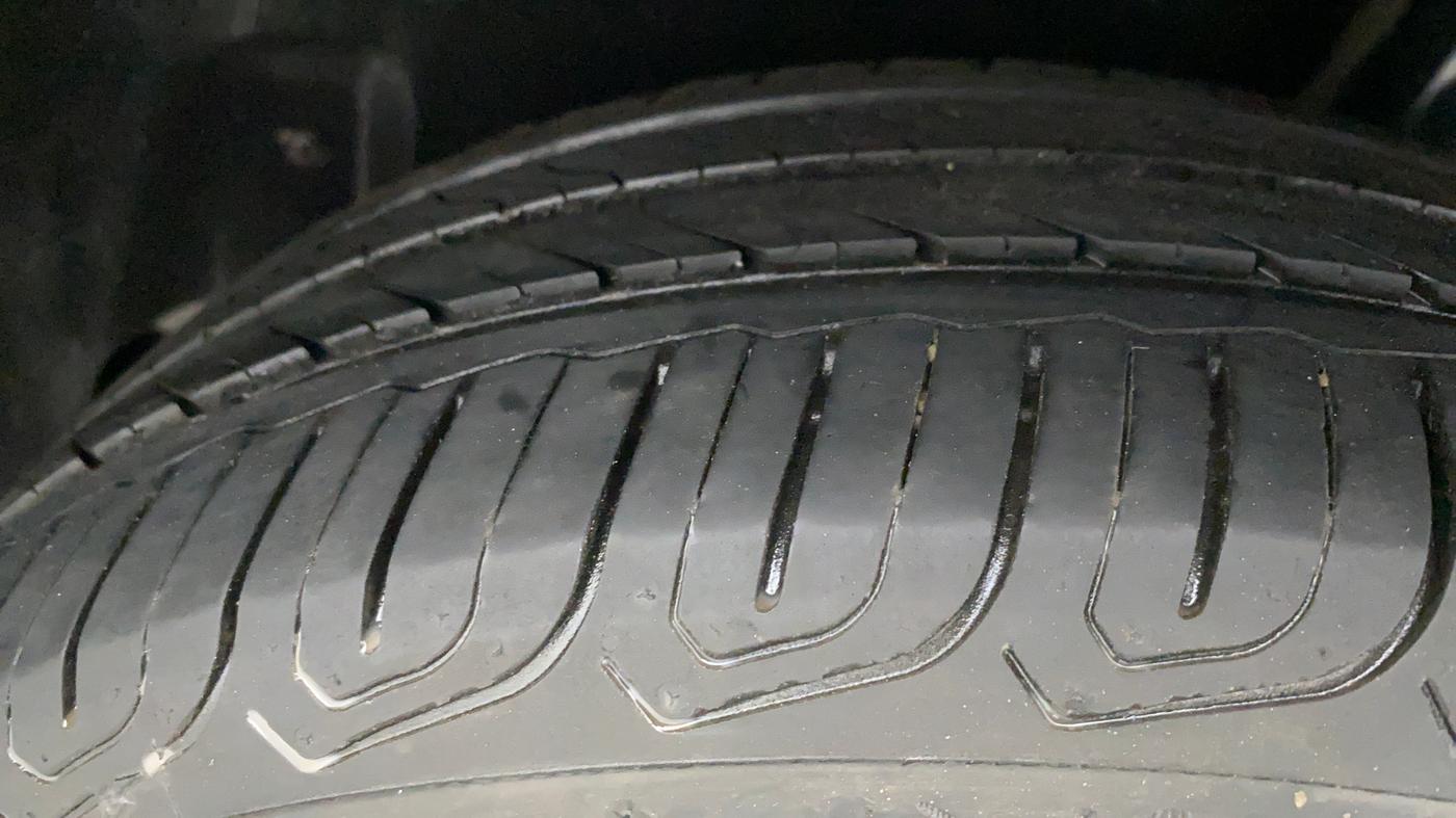 2018 Volkswagen Polo COMFORTLINE 1.2L PETROL, Petrol, Manual, 92,338 km, Left Rear Tyre Tread