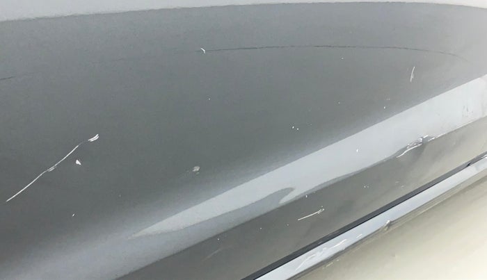 2018 Volkswagen Polo COMFORTLINE 1.2L PETROL, Petrol, Manual, 92,338 km, Front passenger door - Slightly dented