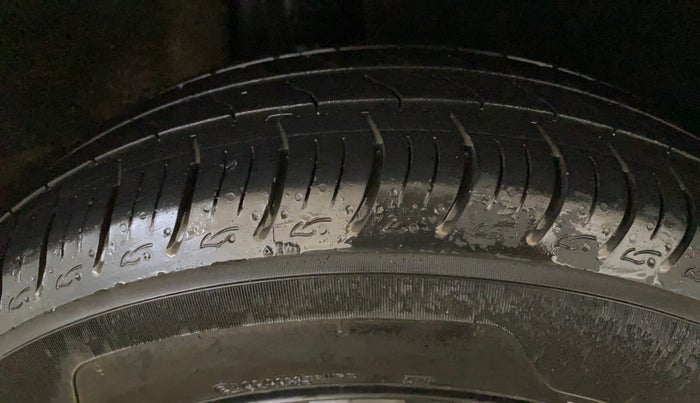 2019 Maruti Baleno ZETA PETROL 1.2, Petrol, Manual, 57,885 km, Right Rear Tyre Tread