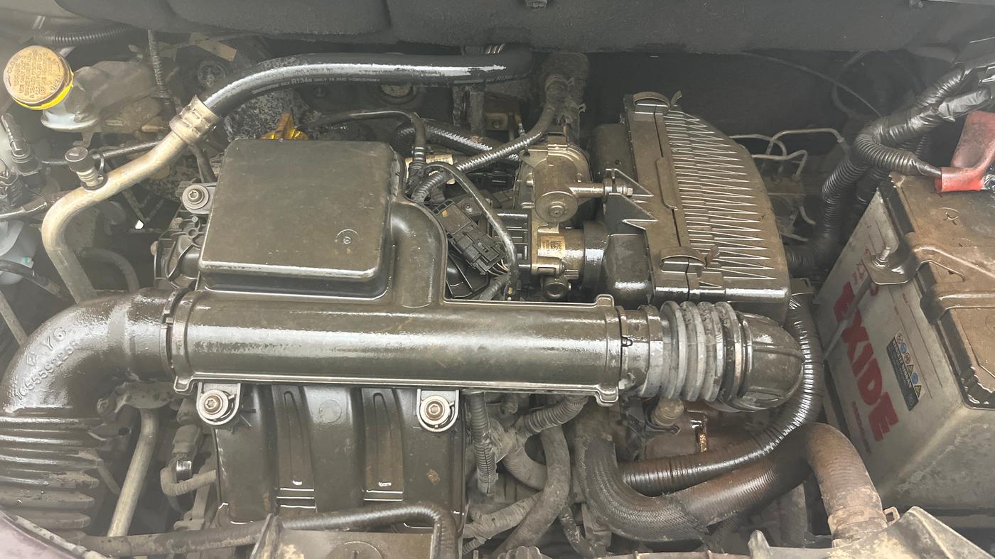 2022 Renault Kiger RXZ AMT, Petrol, Automatic, 34,929 km, Engine View