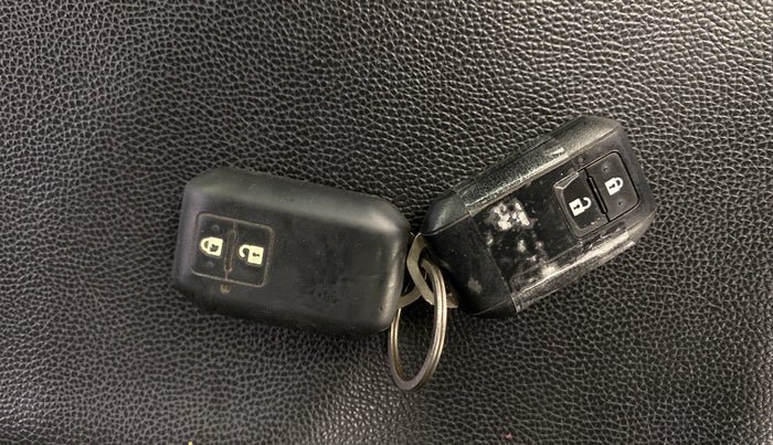2020 Maruti Swift ZXI PLUS AMT, Petrol, Automatic, 94,528 km, Key Close Up