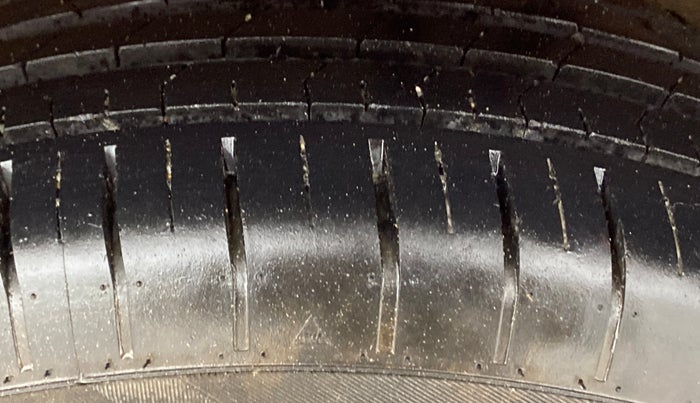 2020 Maruti Swift ZXI PLUS AMT, Petrol, Automatic, 94,528 km, Left Rear Tyre Tread