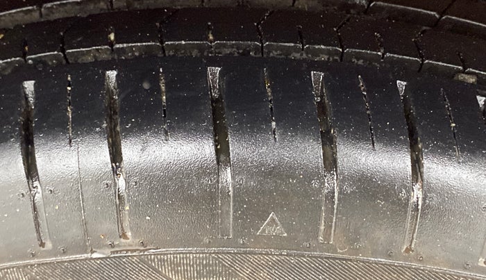 2020 Maruti Swift ZXI PLUS AMT, Petrol, Automatic, 94,528 km, Right Rear Tyre Tread