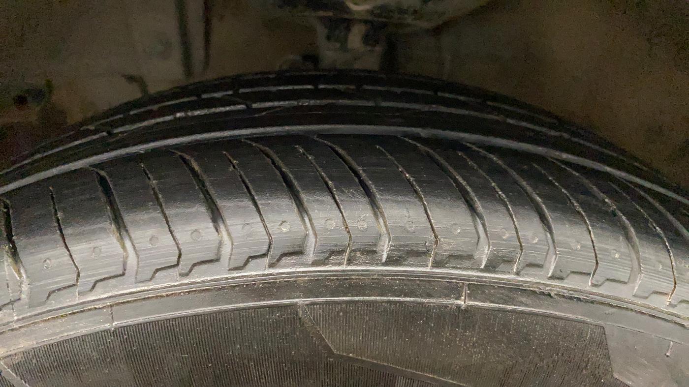 2016 Honda BR-V 1.5L I- DTEC V, Diesel, Manual, 56,981 km, Left Front Tyre Tread