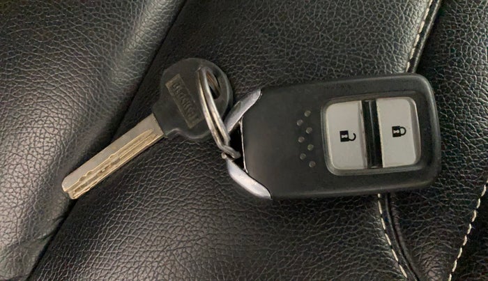 2016 Honda BR-V 1.5L I- DTEC V, Diesel, Manual, 56,981 km, Key Close Up