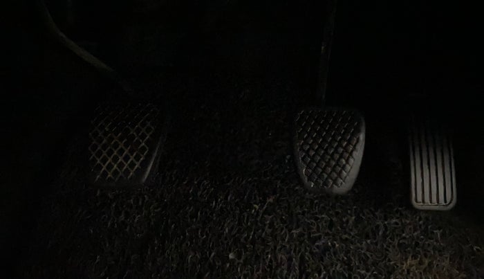 2016 Honda BR-V 1.5L I- DTEC V, Diesel, Manual, 56,981 km, Pedals