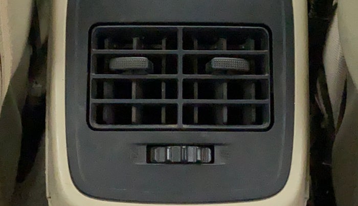2017 Maruti Dzire VDI AMT, Diesel, Automatic, 51,735 km, Rear AC Vents