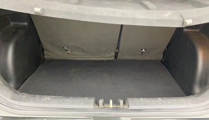 2020 Hyundai VENUE SX 1.0 (O) TURBO IMT, Petrol, Manual, 21,853 km, Boot Inside