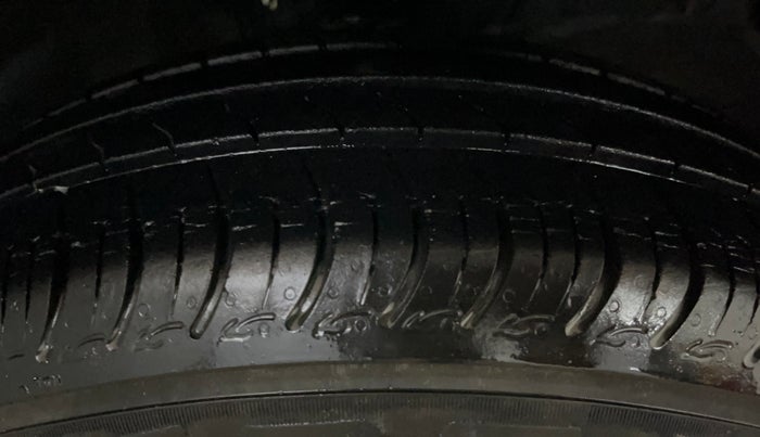 2019 Maruti S PRESSO VXI+, Petrol, Manual, 33,183 km, Right Front Tyre Tread