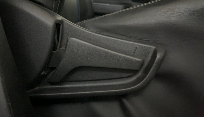 2019 Maruti S PRESSO VXI+, Petrol, Manual, 33,183 km, Driver Side Adjustment Panel