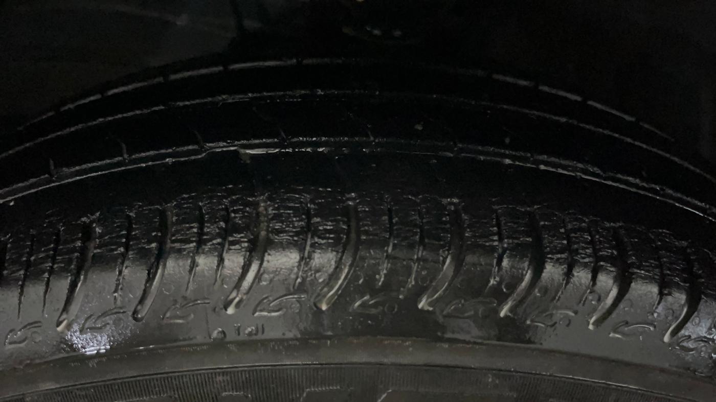 2019 Maruti S PRESSO VXI+, Petrol, Manual, 33,183 km, Left Front Tyre Tread