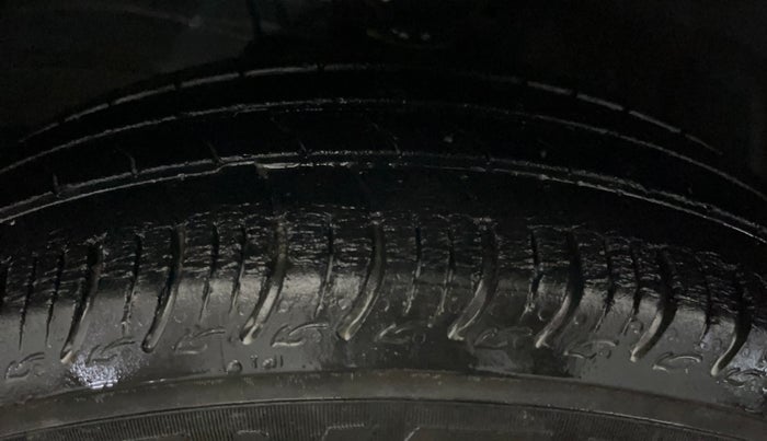 2019 Maruti S PRESSO VXI+, Petrol, Manual, 33,183 km, Left Front Tyre Tread