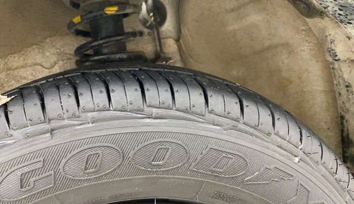 2013 Maruti Alto 800 LXI, Petrol, Manual, 20,480 km, Left Front Tyre Tread
