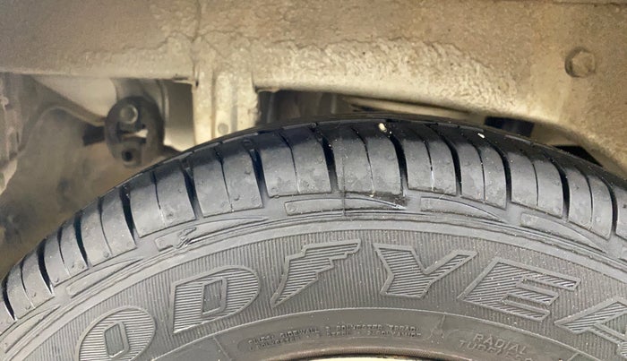 2013 Maruti Alto 800 LXI, Petrol, Manual, 20,480 km, Right Rear Tyre Tread