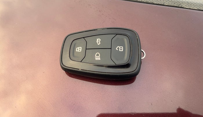 2021 Tata TIGOR XZA PLUS PETROL, Petrol, Automatic, 48,210 km, Key Close Up