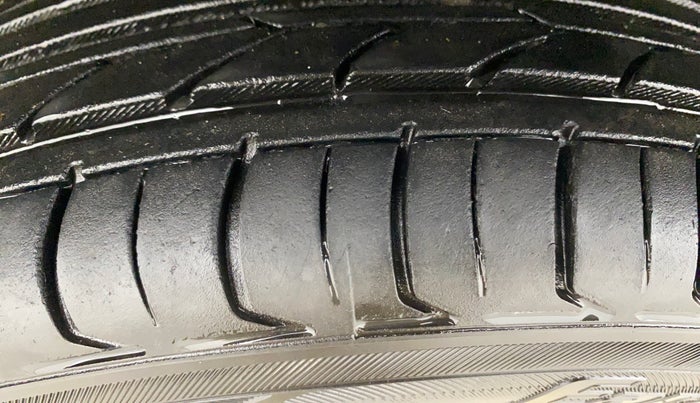 2018 Maruti Wagon R 1.0 VXI, Petrol, Manual, 38,786 km, Left Front Tyre Tread