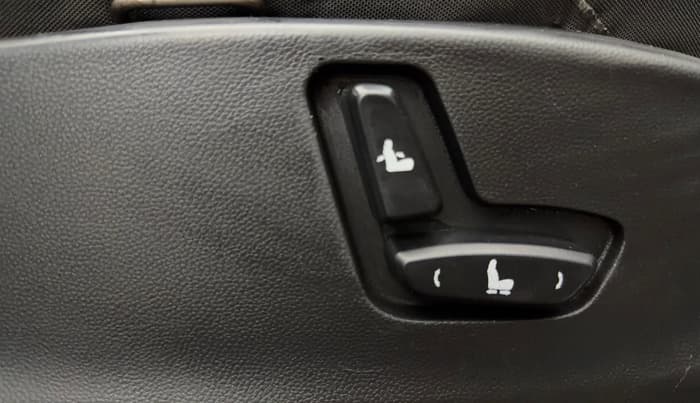 2021 MG HECTOR SHARP 1.5 DCT PETROL, Petrol, Automatic, 67,996 km, Driver Side Adjustment Panel