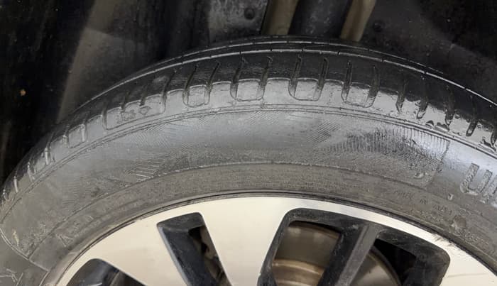 2021 MG HECTOR SHARP 1.5 DCT PETROL, Petrol, Automatic, 67,996 km, Right Rear Tyre Tread