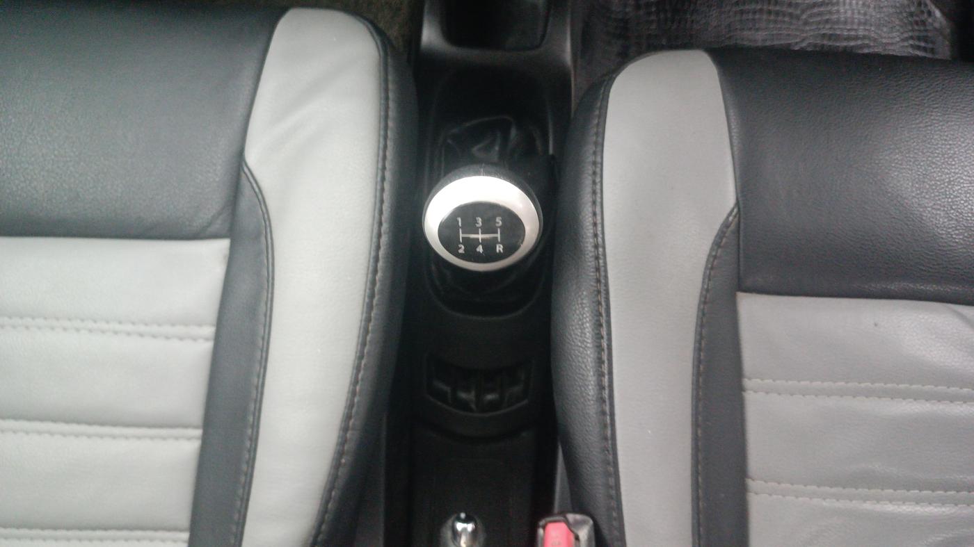 2014 Maruti Wagon R 1.0 VXI, Petrol, Manual, 1,32,169 km, Gear Lever