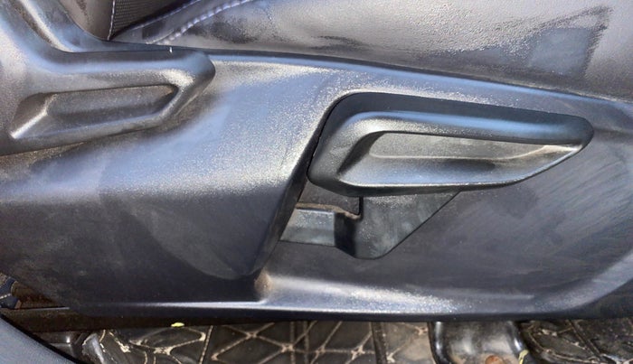 2024 Tata NEXON Fearless 1.2 Revotron 7DCA Dark Edition, Petrol, Automatic, 21,861 km, Driver Side Adjustment Panel