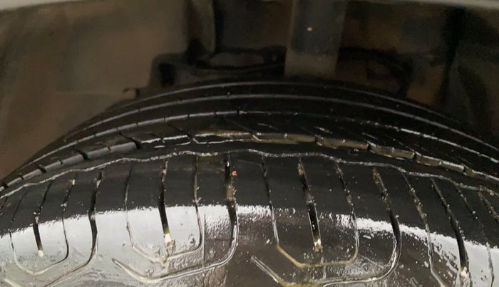 2024 Tata NEXON Fearless 1.2 Revotron 7DCA Dark Edition, Petrol, Automatic, 21,861 km, Left Front Tyre Tread