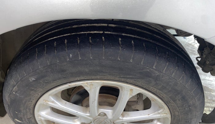 2018 Maruti Swift ZXI, Petrol, Manual, 69,486 km, Right Front Tyre Tread