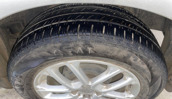 2018 Maruti Swift ZXI, Petrol, Manual, 69,486 km, Left Rear Tyre Tread