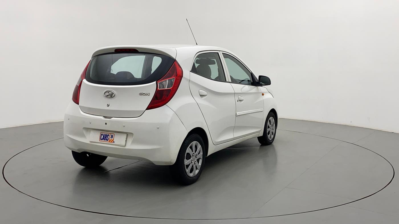 2018 Hyundai Eon SPORTZ, Petrol, Manual, 26,726 km, Right Back Diagonal