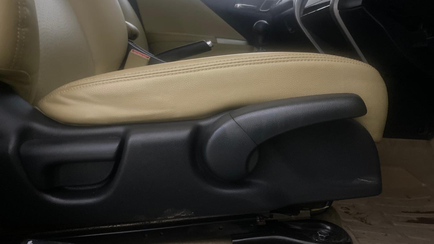 2018 Honda City 1.5L I-VTEC VX, Petrol, Manual, 95,425 km, Driver Side Adjustment Panel