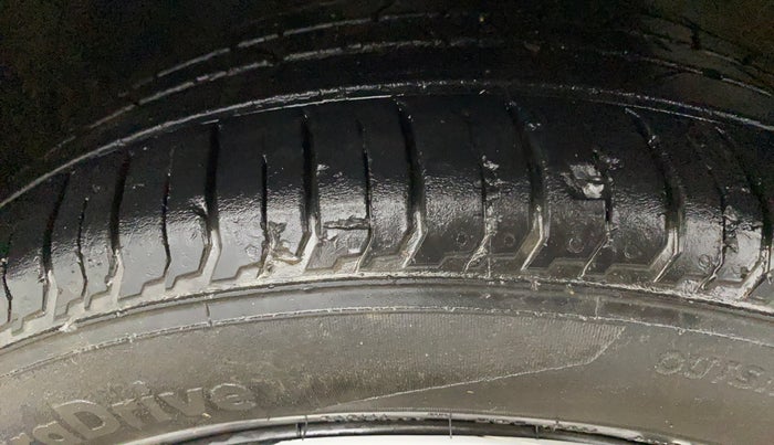 2024 Hyundai NEW I20 SPORTZ 1.2 MT, Petrol, Manual, 41,346 km, Left Front Tyre Tread