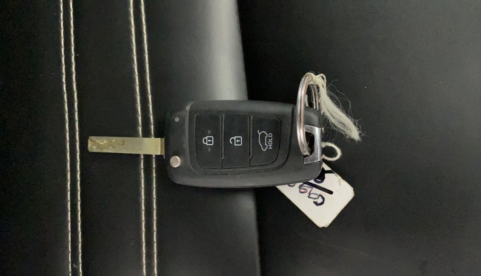 2024 Hyundai NEW I20 SPORTZ 1.2 MT, Petrol, Manual, 41,346 km, Key Close Up