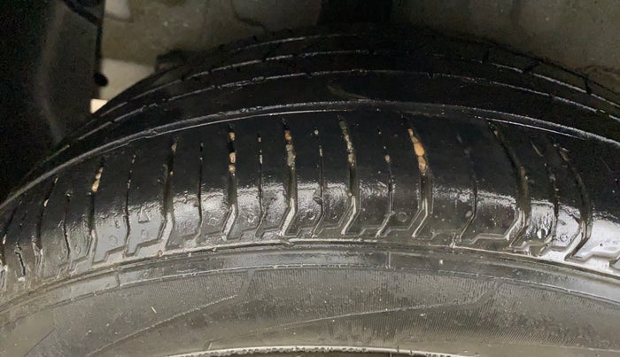 2024 Hyundai NEW I20 SPORTZ 1.2 MT, Petrol, Manual, 41,346 km, Right Rear Tyre Tread