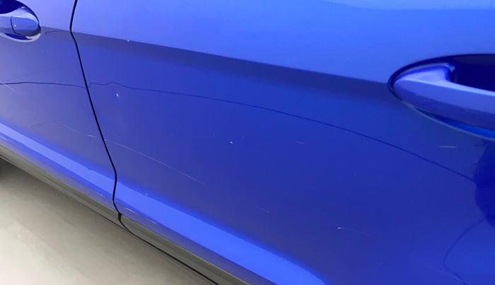 2015 Ford Ecosport TITANIUM 1.5L PETROL AT, Petrol, Automatic, 98,585 km, Rear left door - Slightly dented