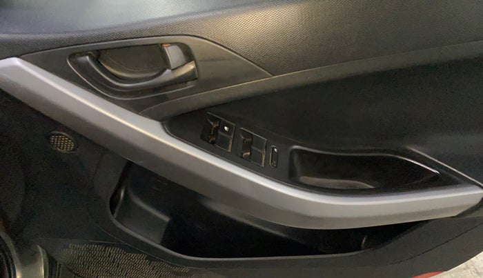 2021 Tata NEXON XM SUNROOF PETROL, Petrol, Manual, 88,474 km, Driver Side Door Panels Control