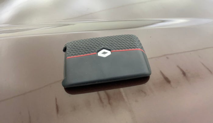 2022 Renault Kiger RXT AMT, Petrol, Automatic, 21,754 km, Key Close Up