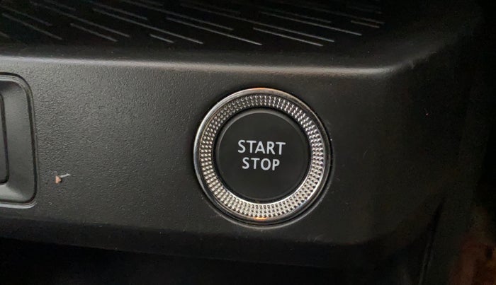 2022 Renault Kiger RXT AMT, Petrol, Automatic, 21,754 km, Keyless Start/ Stop Button