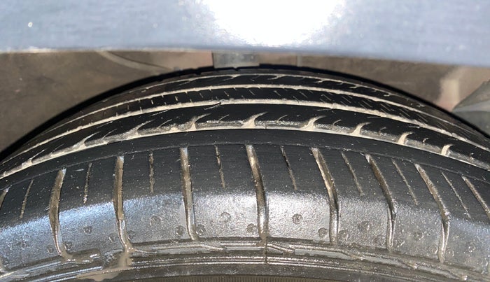 2021 KIA SELTOS GTX PLUS DCT 1.4 PETROL, Petrol, Automatic, 32,698 km, Right Front Tyre Tread