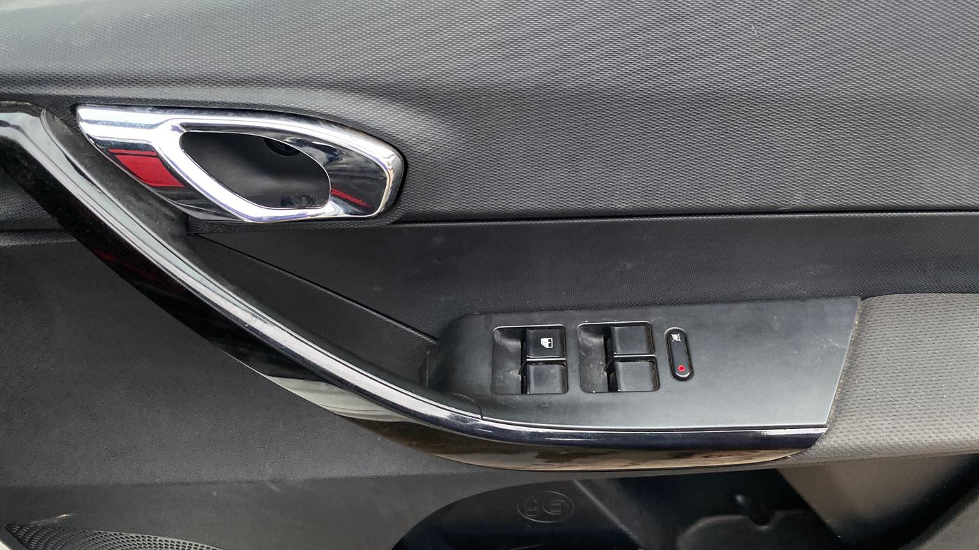 2019 Tata TIAGO JTP 1.2 PETROL, Petrol, Manual, 27,713 km, Driver Side Door Panels Control