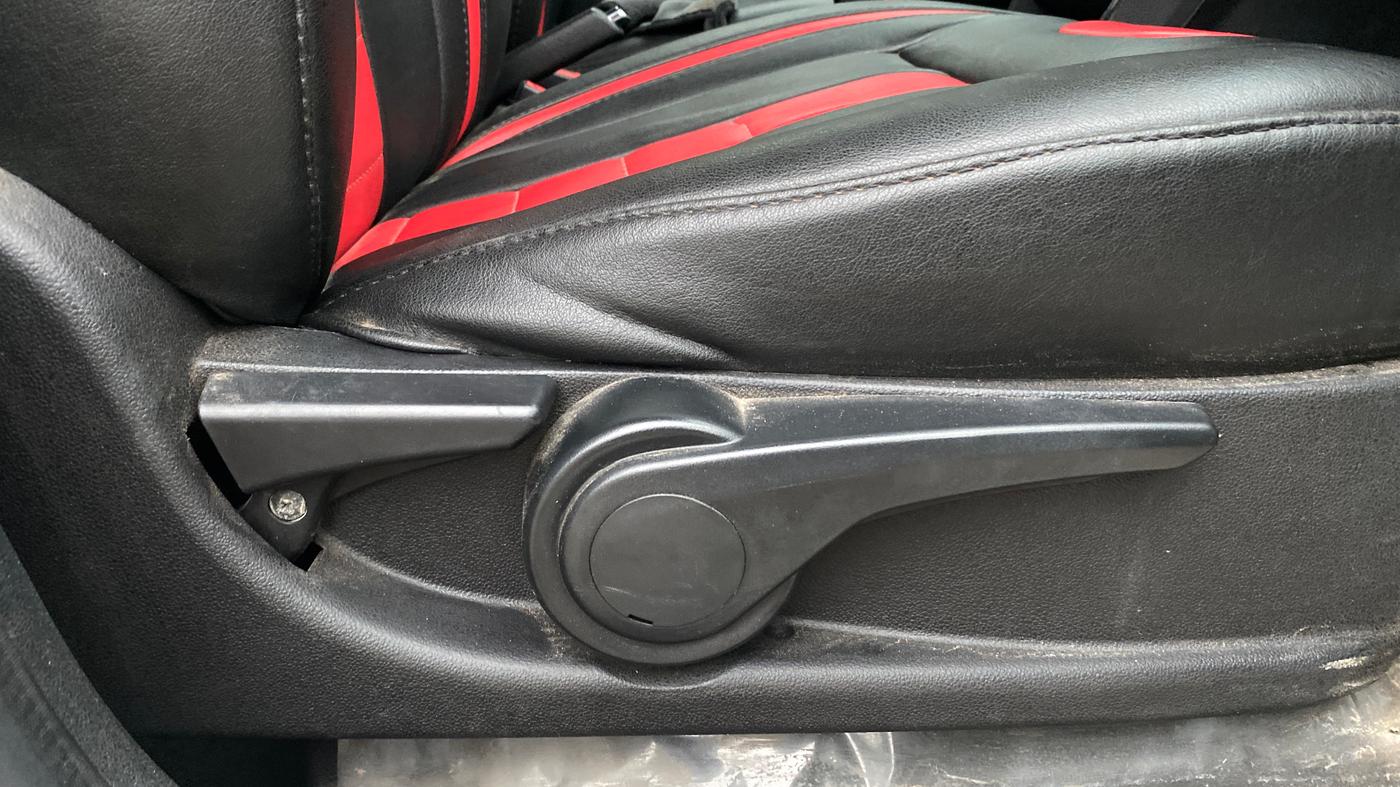 2019 Tata TIAGO JTP 1.2 PETROL, Petrol, Manual, 27,713 km, Driver Side Adjustment Panel