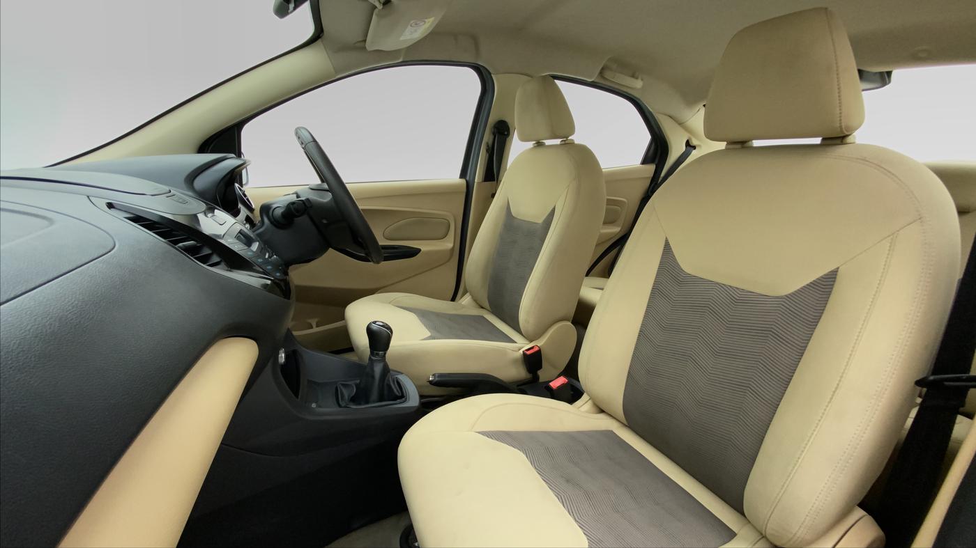2017 Ford Figo Aspire 1.5 TITANIUM DIESEL, Diesel, Manual, 1,00,827 km, Right Side Front Door Cabin View