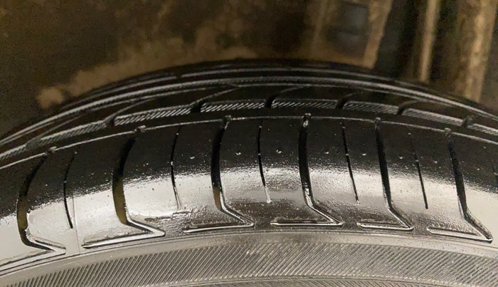 2020 Datsun Go Plus T(O), Petrol, Manual, 76,762 km, Left Rear Tyre Tread