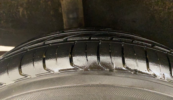 2020 Datsun Go Plus T(O), Petrol, Manual, 76,762 km, Right Rear Tyre Tread