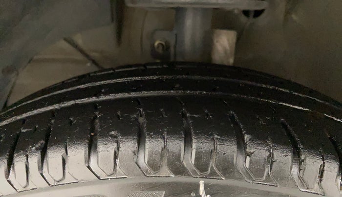 2020 Maruti Dzire VXI, Petrol, Manual, 49,295 km, Left Front Tyre Tread