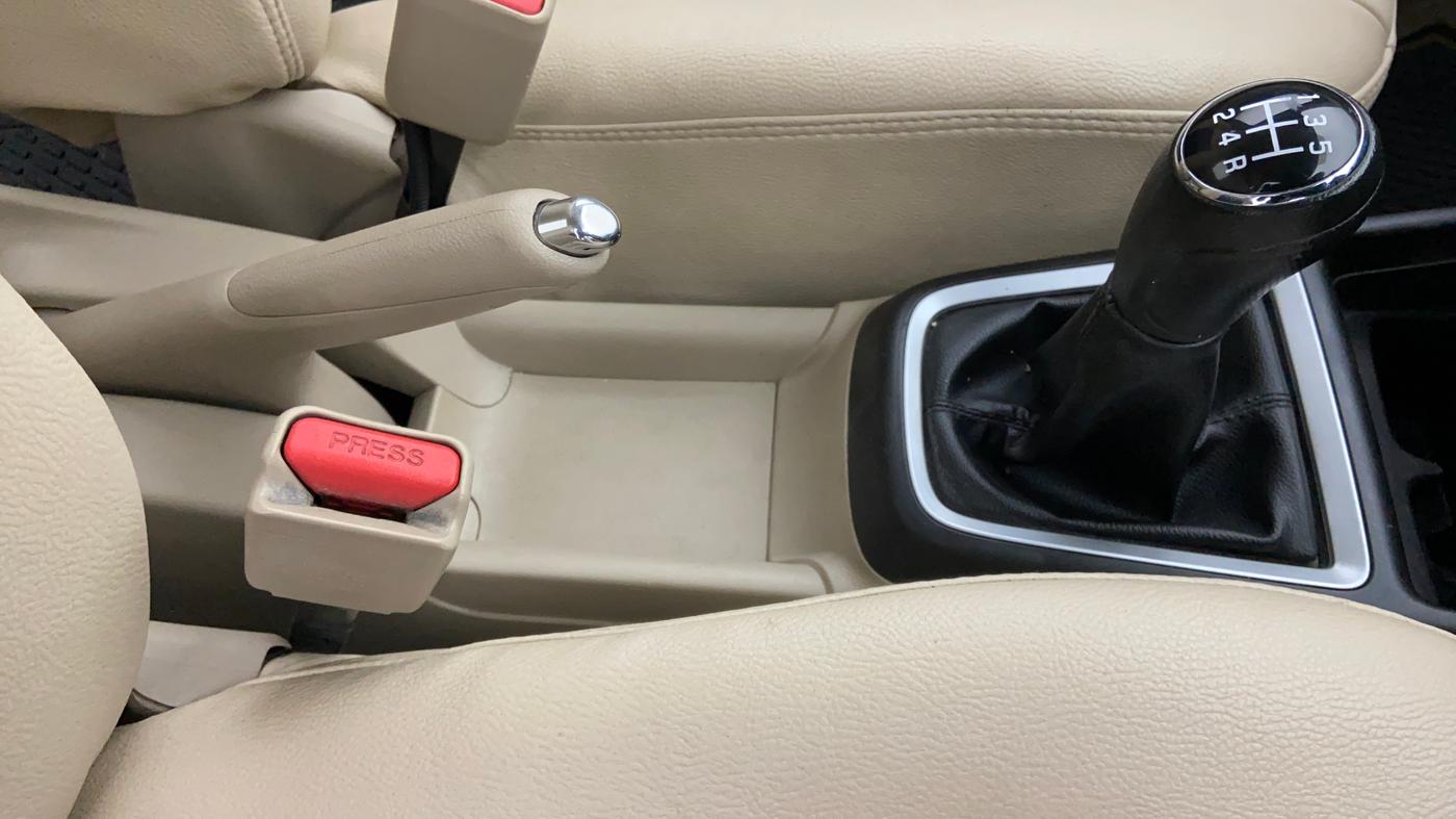 2020 Maruti Dzire VXI, Petrol, Manual, 49,295 km, Gear Lever