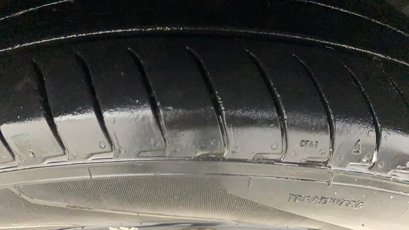 2020 Maruti IGNIS ZETA 1.2 AMT, Petrol, Automatic, 57,710 km, Right Front Tyre Tread