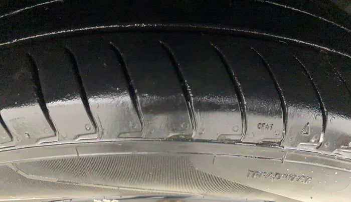 2020 Maruti IGNIS ZETA 1.2 AMT, Petrol, Automatic, 57,618 km, Right Front Tyre Tread