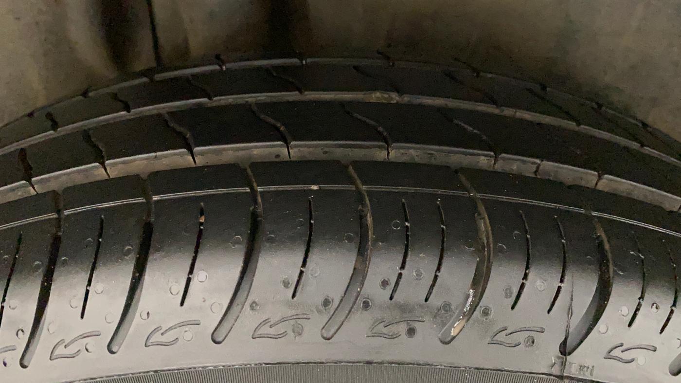 2019 Maruti Swift ZXI PLUS, Petrol, Manual, 52,467 km, Right Rear Tyre Tread