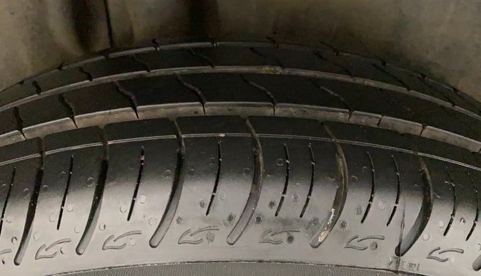 2019 Maruti Swift ZXI PLUS, Petrol, Manual, 52,467 km, Right Rear Tyre Tread